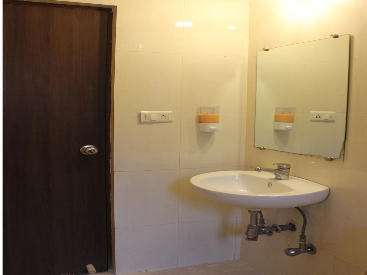 Boutique 2 Bhk North Goa Road Leilighet Sangolda Eksteriør bilde